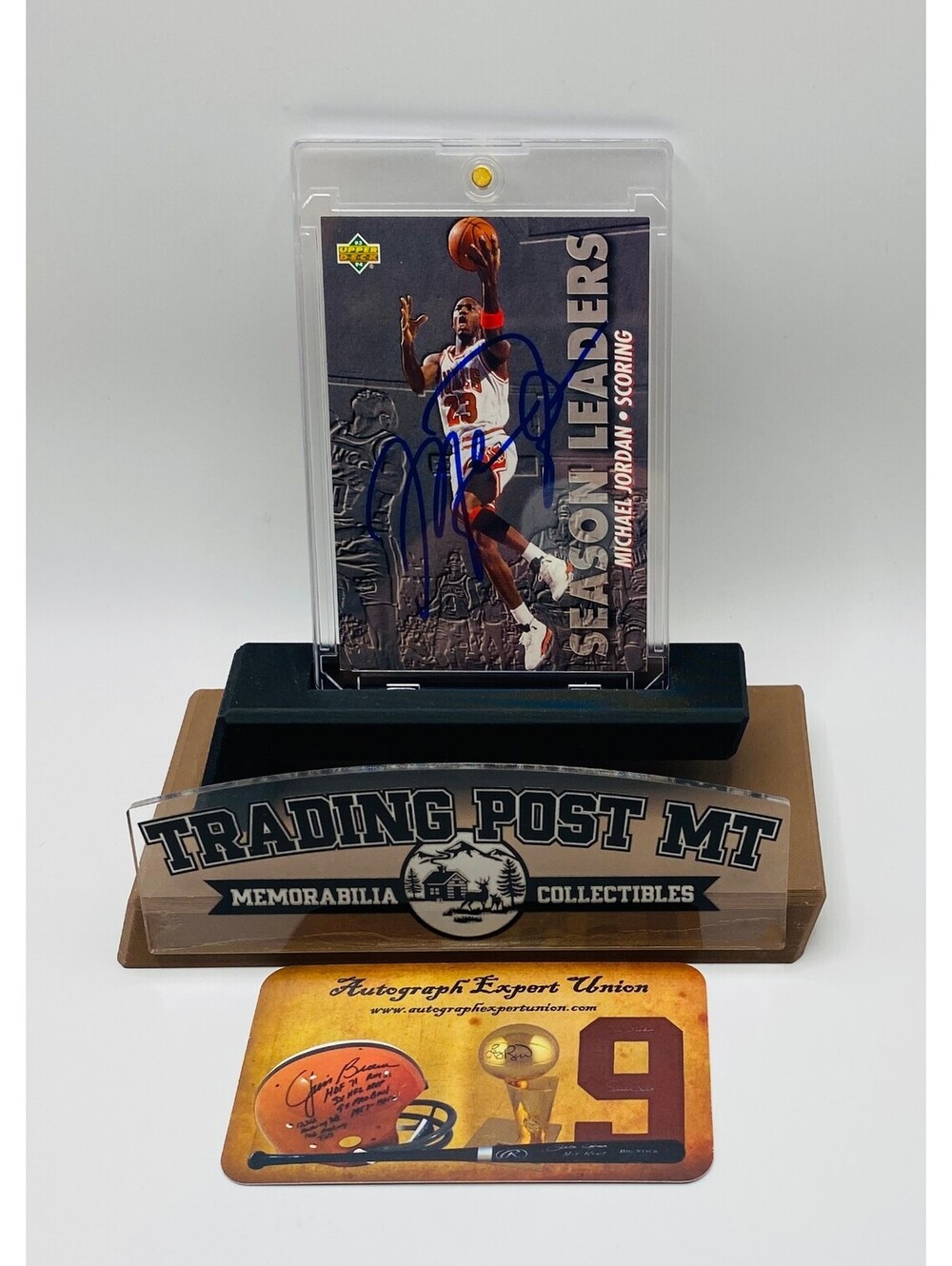 Michael Jordan Signed Card With COA (121130) (Bulls)